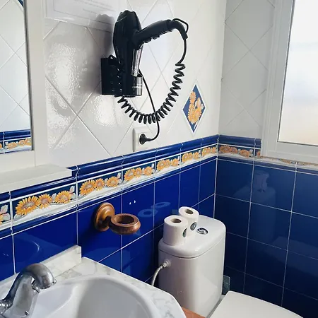 Jimena Sevilla En El Centro De Apartmán Nerja