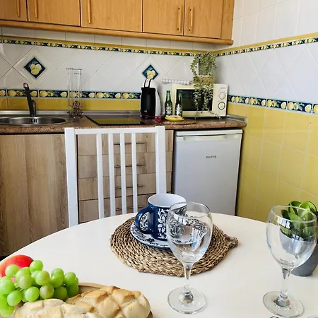 Jimena Sevilla En El Centro De *