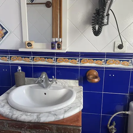 Jimena Sevilla En El Centro De Nerja