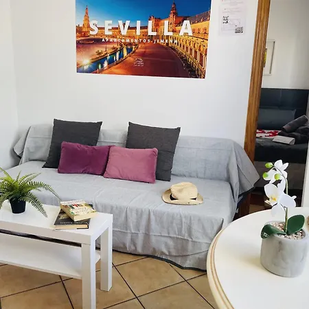 Jimena Sevilla En El Centro De