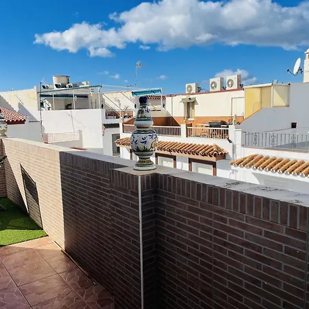 Jimena Sevilla En El Centro De *