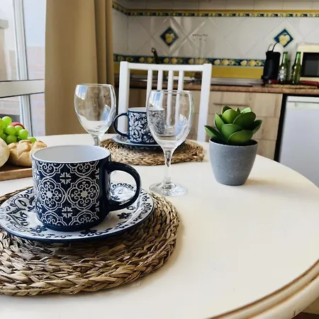 Jimena Sevilla En El Centro De Nerja