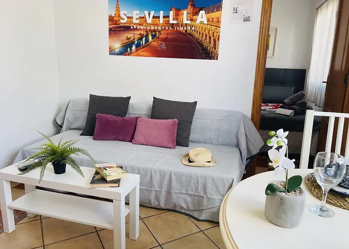 Jimena Sevilla En El Centro De