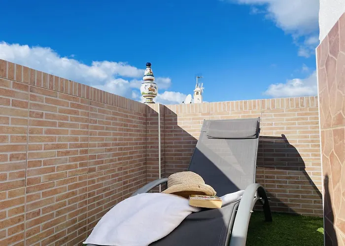 Jimena Sevilla En El Centro De نيرخا