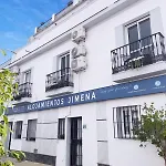 Jimena Sevilla En El Centro De Lägenhet